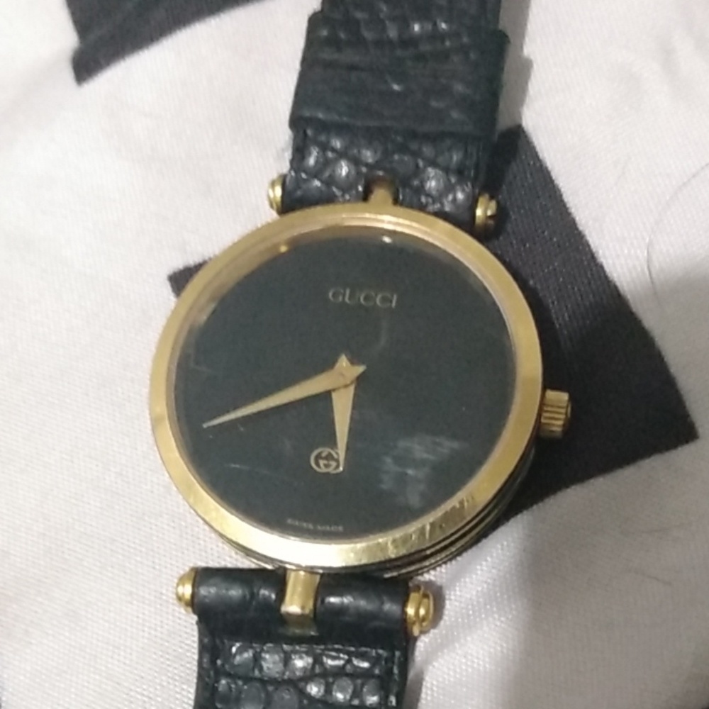 Gucci watch
